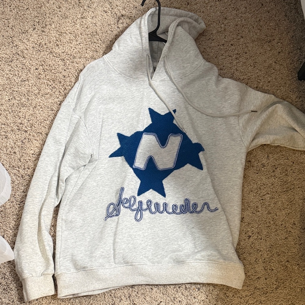Aelfric Eden Gray and Blue Sweatshirt